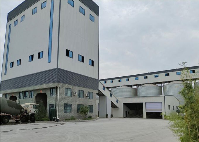 How much does it cost to invest in a concrete mixing plant?