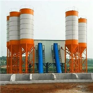 What types of construction projects are particularly suitable for mobile asphlt